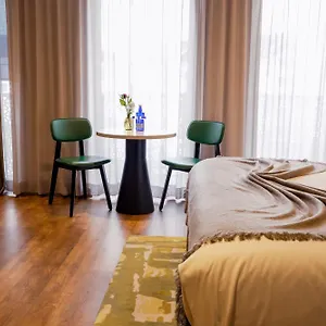 Aparthotel Fourty Three Luxury Serviced *****